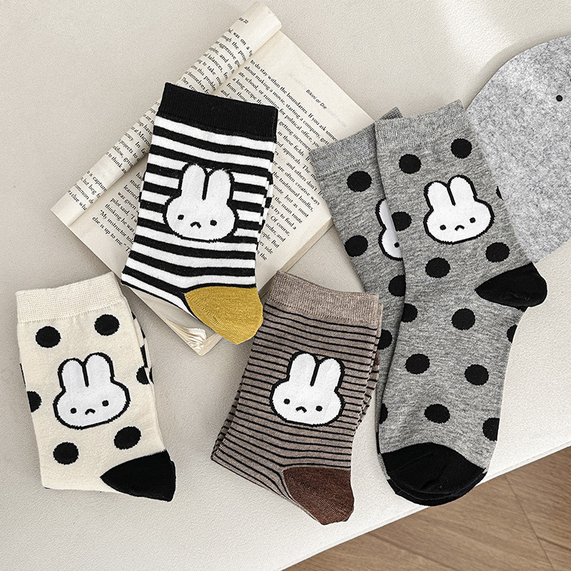 Miffy-Kaninchen-Socken mit hoh – Airtag Holder Case Bewertung und Preis